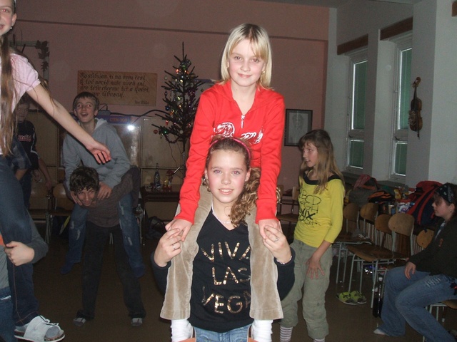 Kmoky zvtit